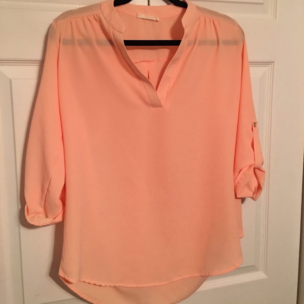 Entro peach colored tunic top - Medium